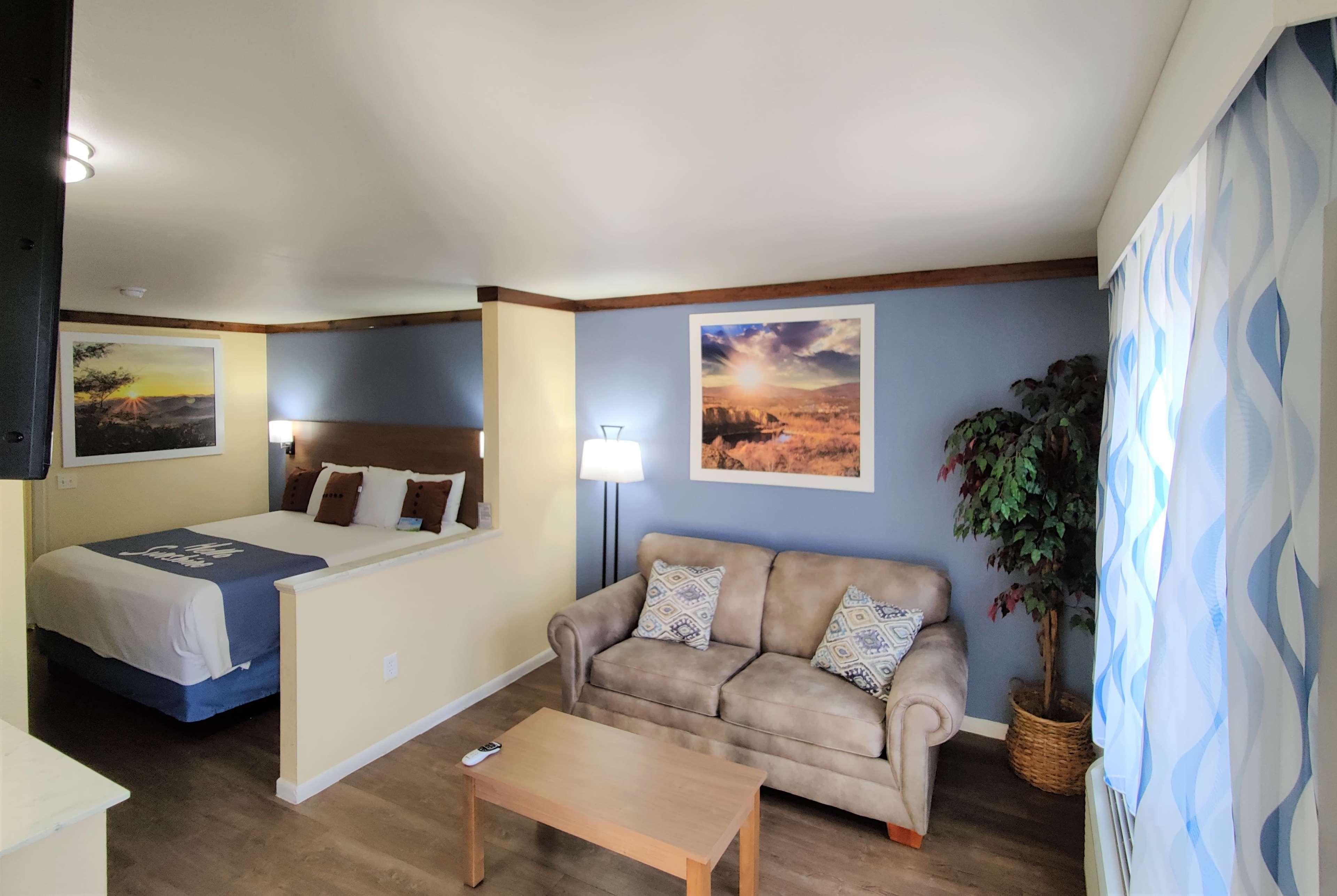 Days Inn by Wyndham Suites Fredericksburg Exterior foto